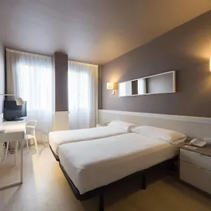 ** Hotel Paral-lel Spain